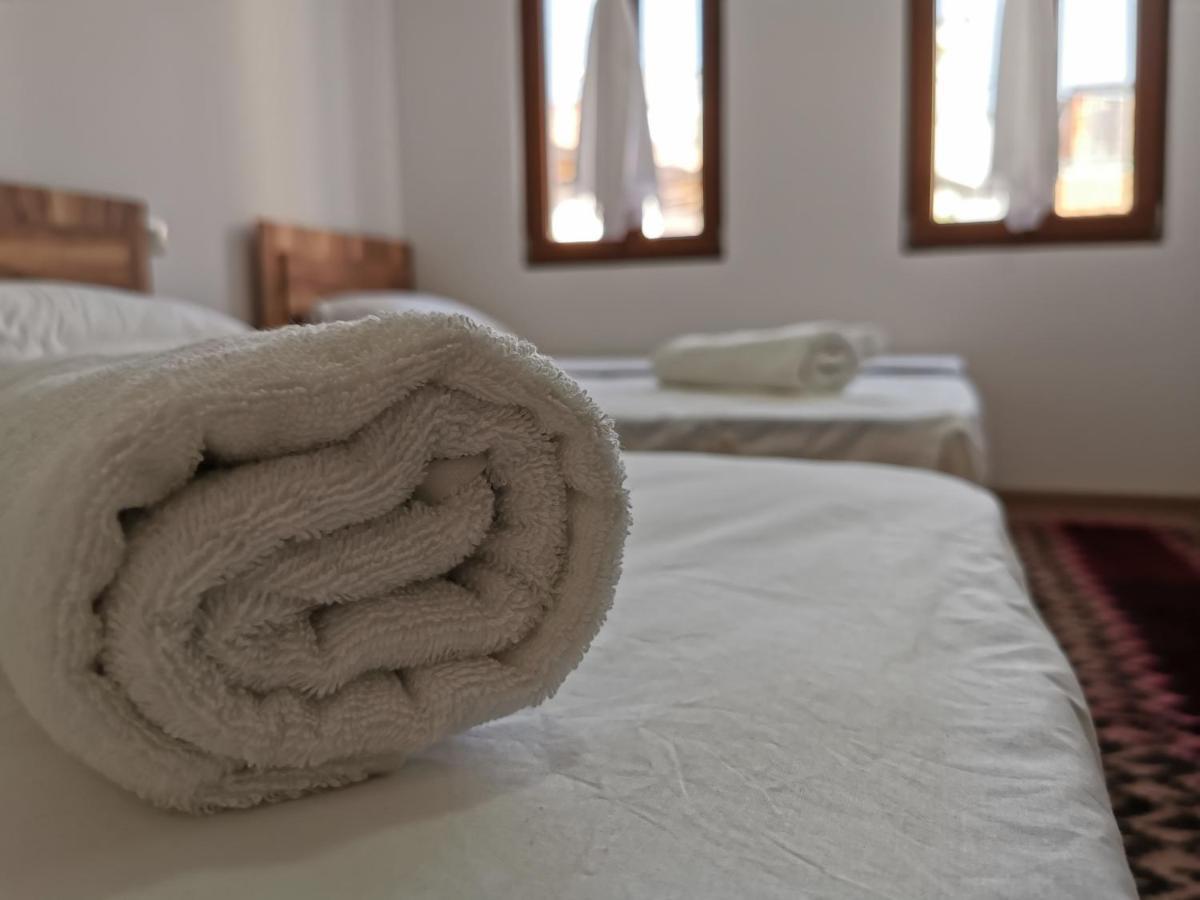 Bujtina Valgent Bed and Breakfast Berat Buitenkant foto