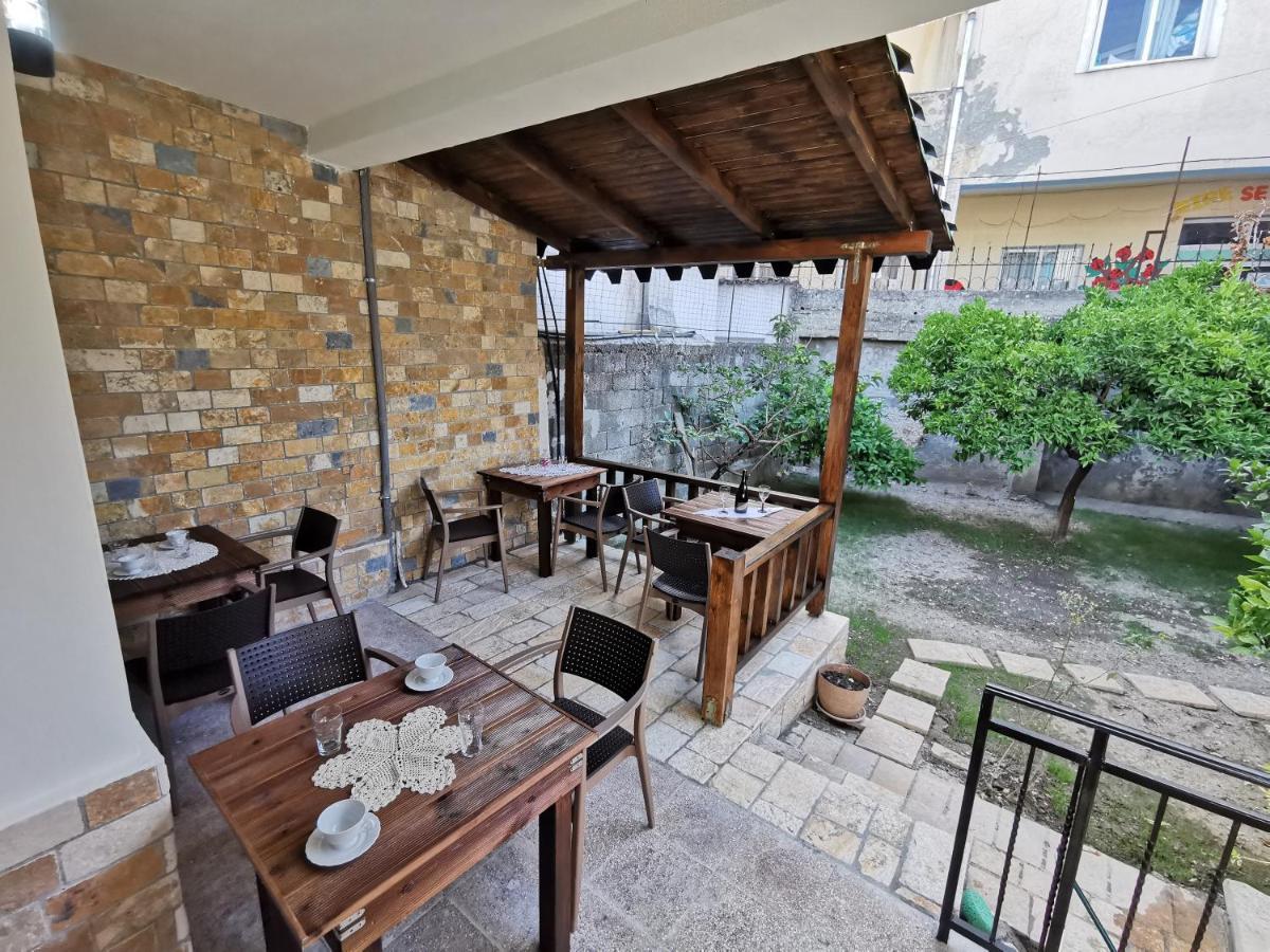 Bujtina Valgent Bed and Breakfast Berat Buitenkant foto