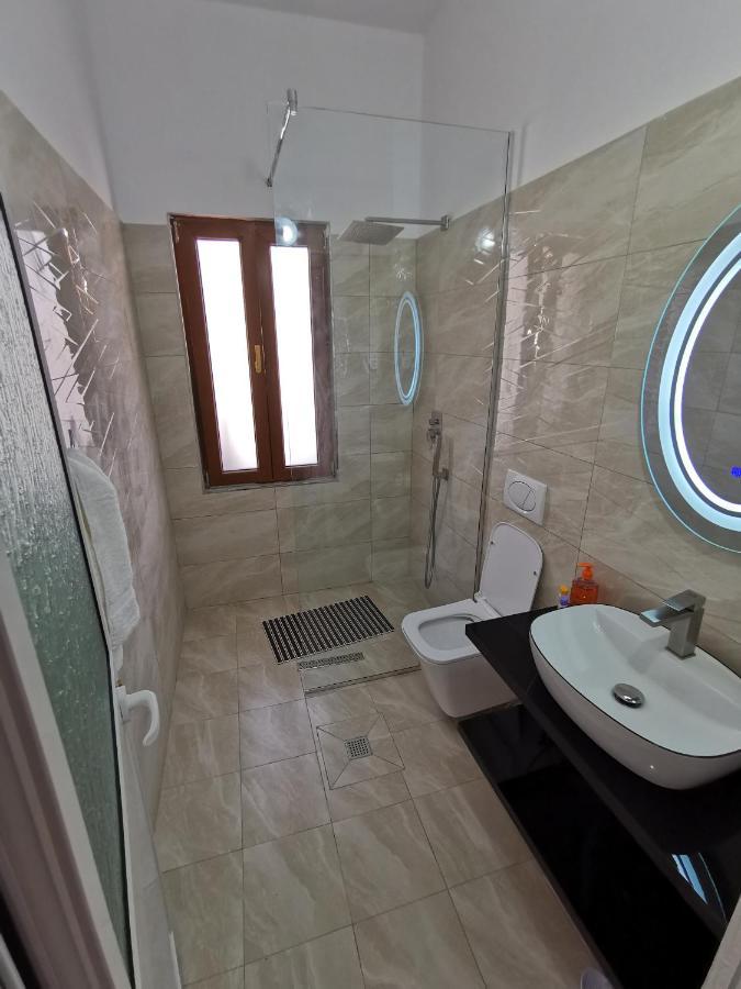 Bujtina Valgent Bed and Breakfast Berat Buitenkant foto